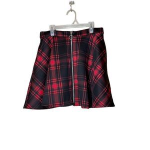 Hot Topic‎ Red and Black Plaid Skirt